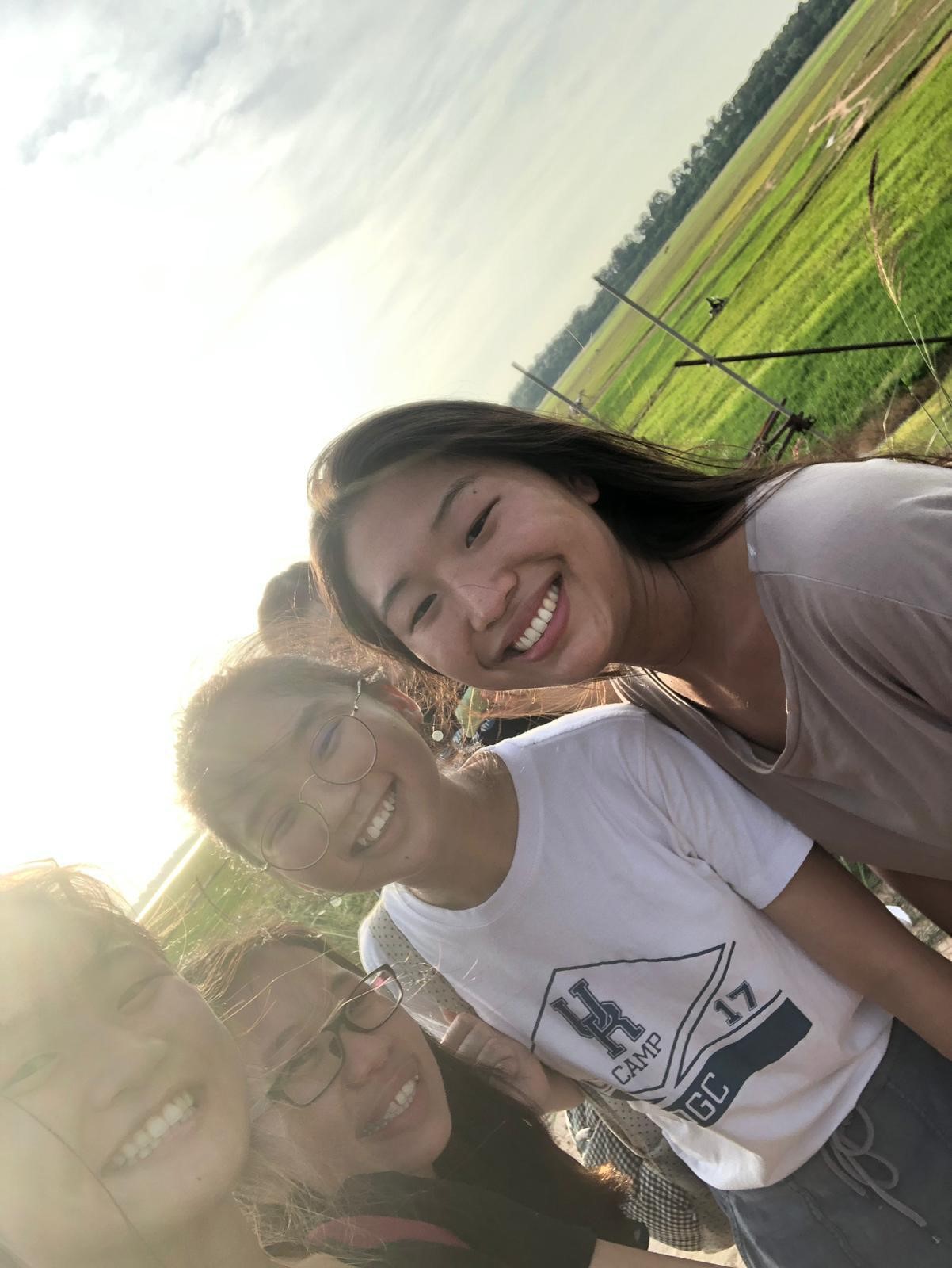 Sophia exploring nature with her new friends, Natalie from University of California Berkeley, Dr Cecilia Teng, and Danica from University of North Carolina