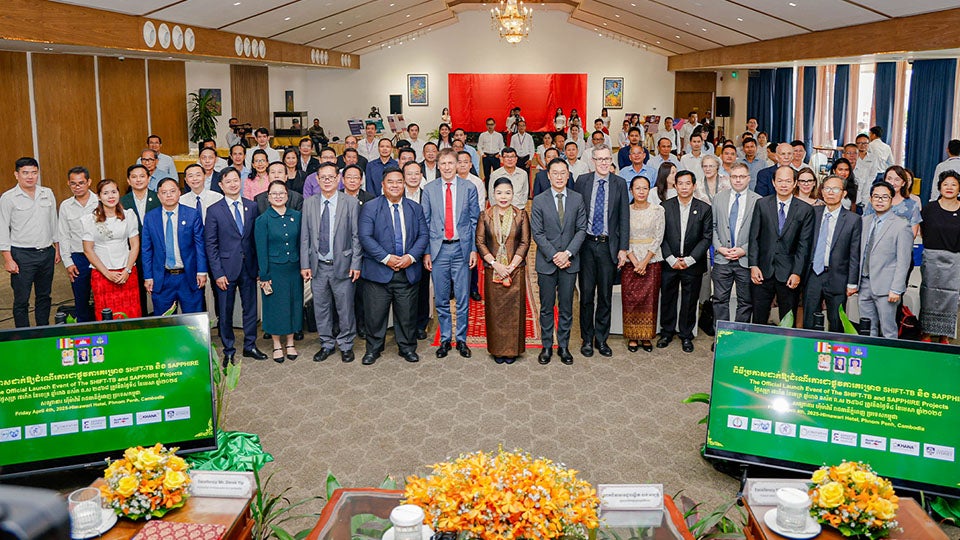 Official launch event of the Shift-tb and SAPPHIRE 2 groupshot