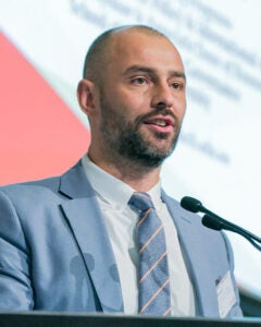 Getting Health Insurance Choices Right: The Role of Premium Design