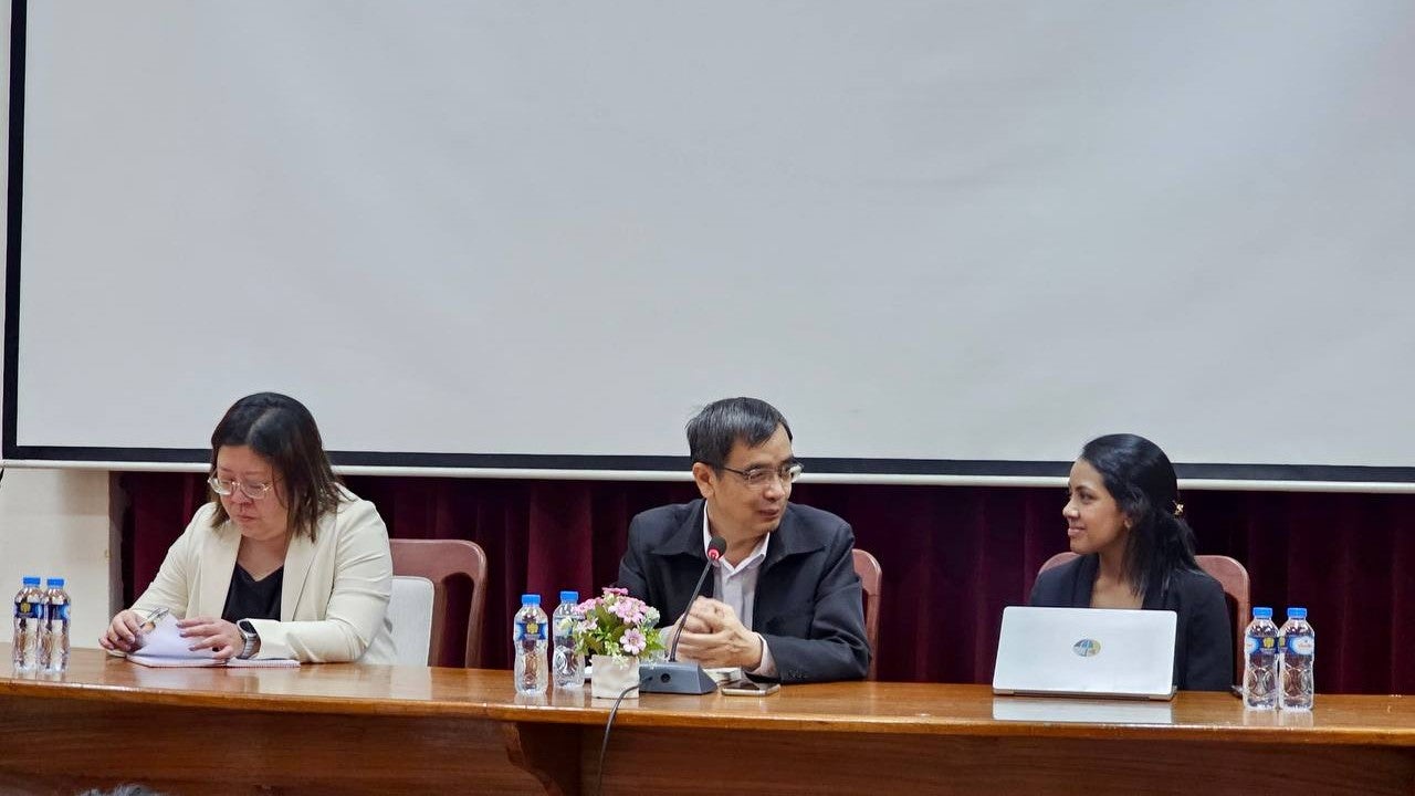 Dr Kiesha & Dr Mayfong Panel