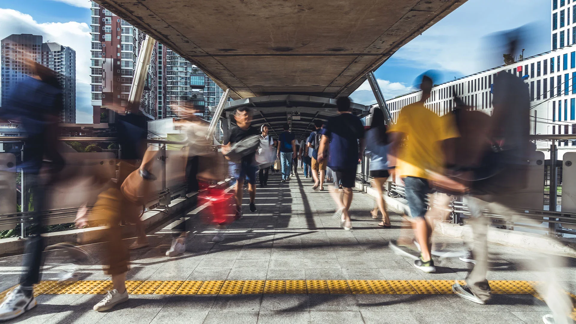 Motion-blur-of-crowded-Asian